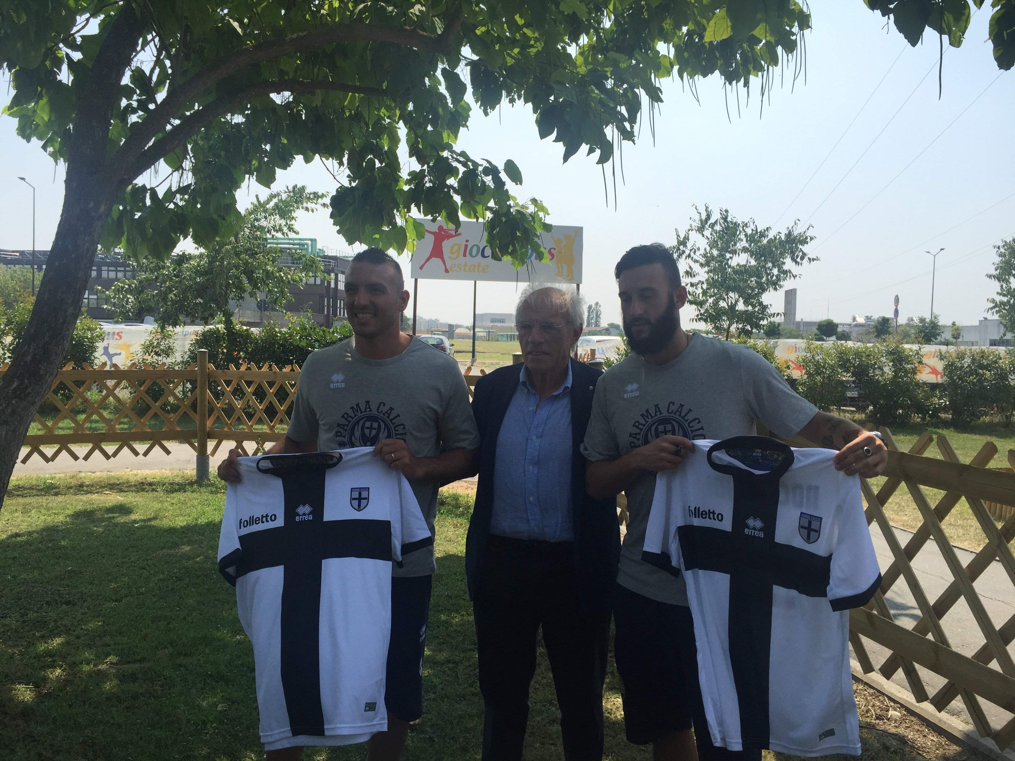 Evacuo e Nocciolini, “Parma per voi”: presentazione e festa per i nuovi bomber gialloblù – FOTO – VIDEO