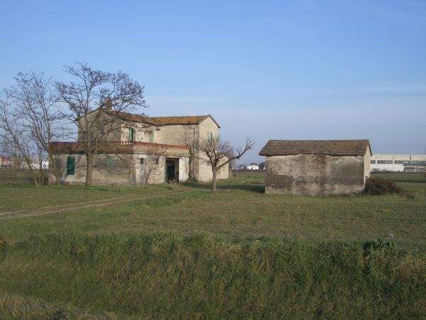 Fabbricati rurali da iscrivere al Catasto: ultime settimane per non cadere in sanzione
