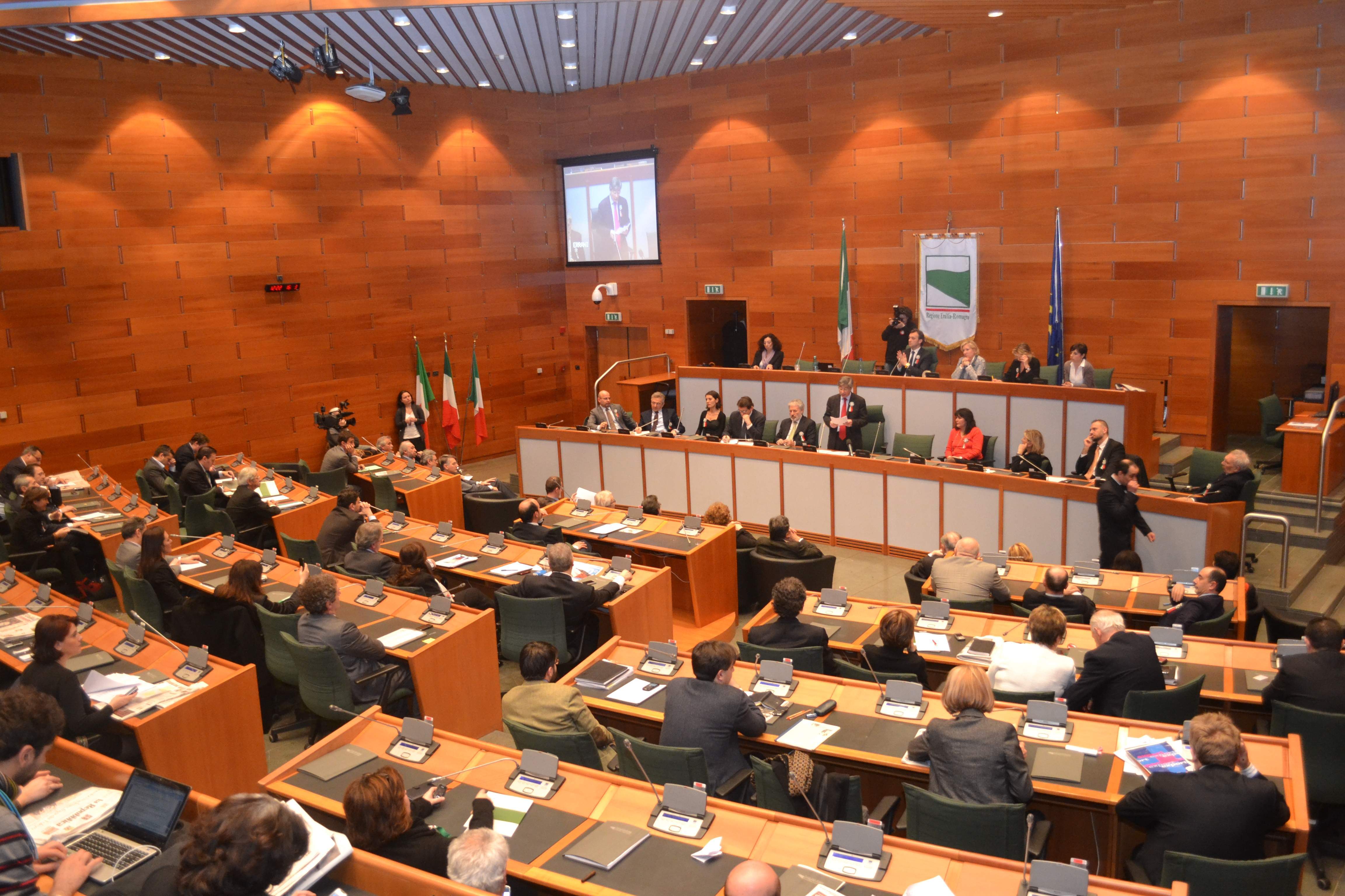 Regione: approvato il taglio ai vitalizi
