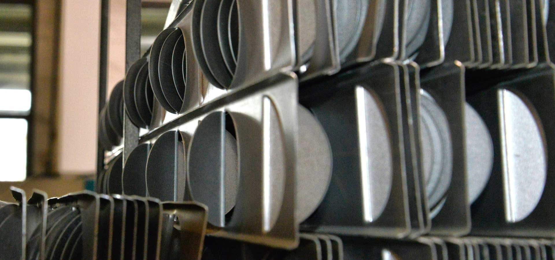 Azienda Nuova Pellizzoni: ladri portano via 400 kg di acciaio Inox