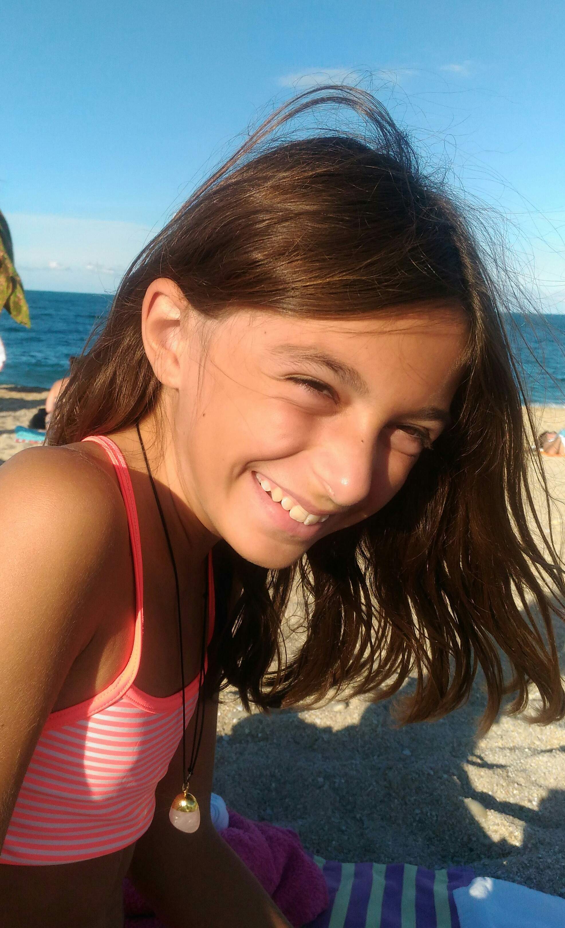 Bullismo e altre storie, la 12enne Aurora Vannucci torna il libreria con “100.000 mi piace”