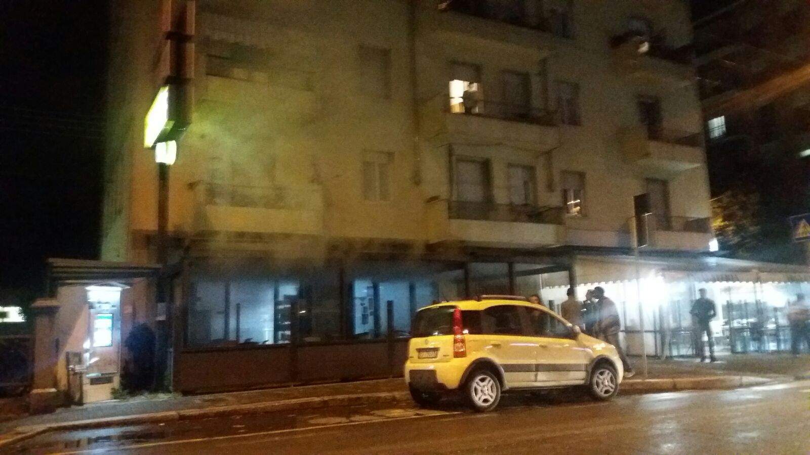 San Lazzaro – Bar dell’Arco in fumo