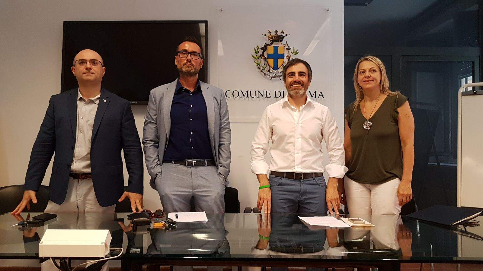 Lega attacca: “Pizzarotti torni da campagna elettorale. Ci sono problemi da discutere”. Proteste per ritardi con interrogazioni