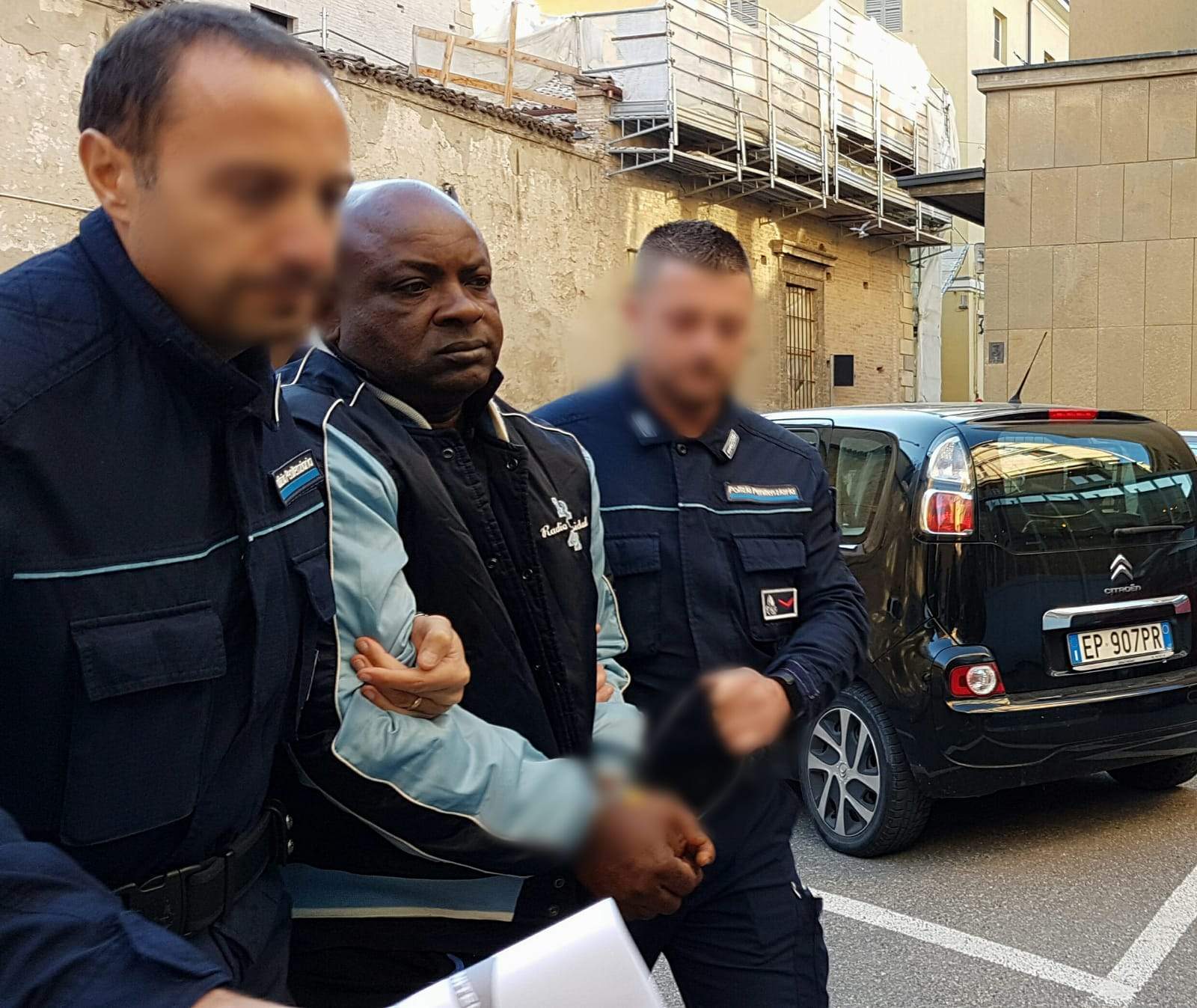 Caso Pesci, la condanna di Aniyem: “Nessun consenso della vittima al rapporto a tre”