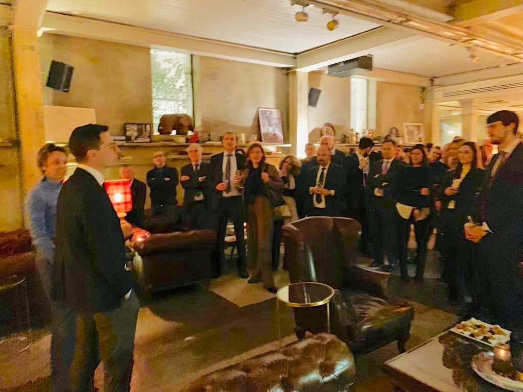 A Milano la cena degli Strajè: ospiti d’onore l’assessore Guerra e Francesca Velani. Parma 2020 fa rete anche fuori città