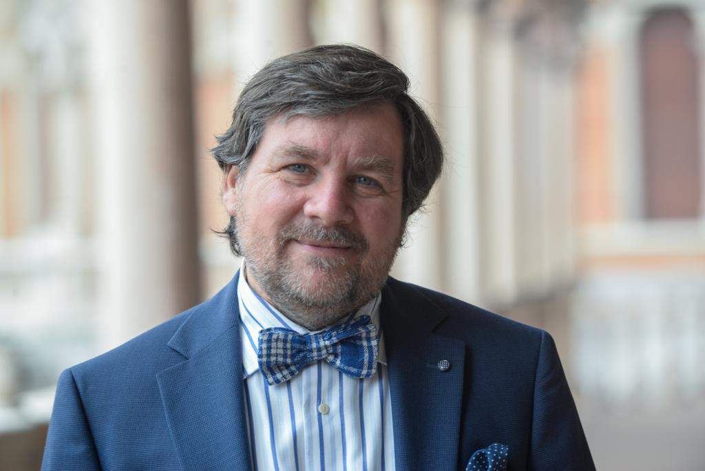 Giovedì 23 maggio ore 15,30 “l’acqua preziosa”: Luca Marelli a palazzo del governatore