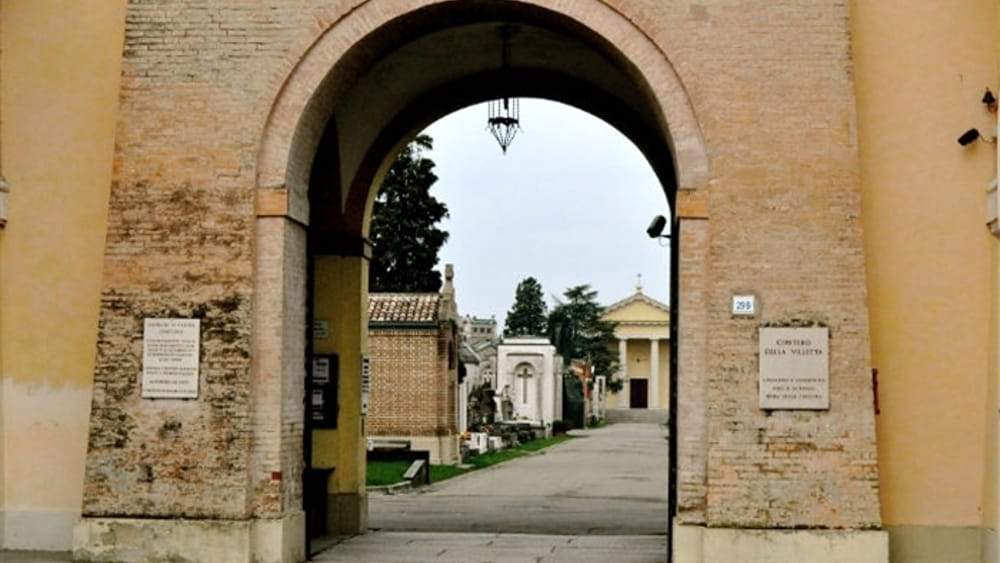Ognissanti e Morti: viabilità, rifiuti e servizi garantiti. Il Vademecum