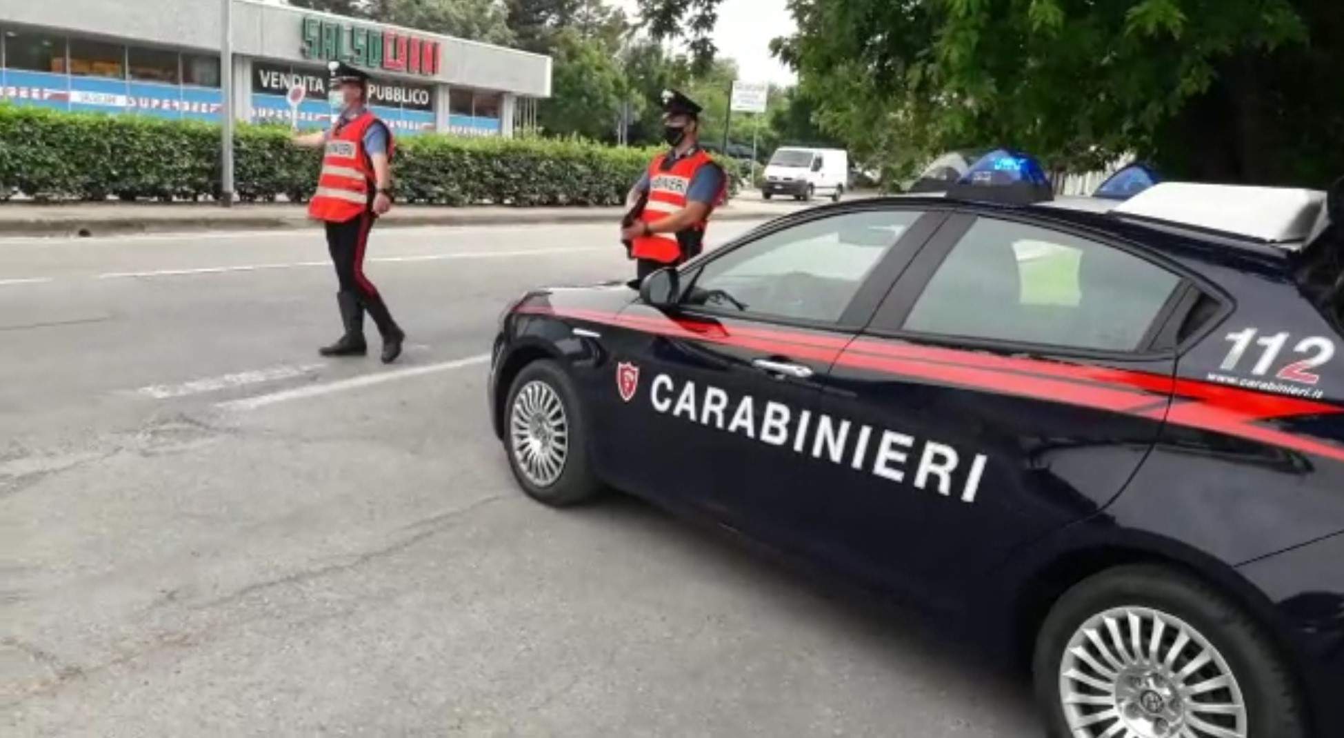 Lavora in nero e fornisce le generalità di un amico regolare: denunciato 24enne