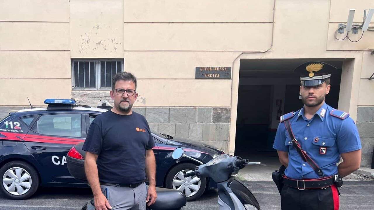 “Non sapevamo come tornare dalla piscina di Langhirano” e rubano uno scooter: denunciati due minori