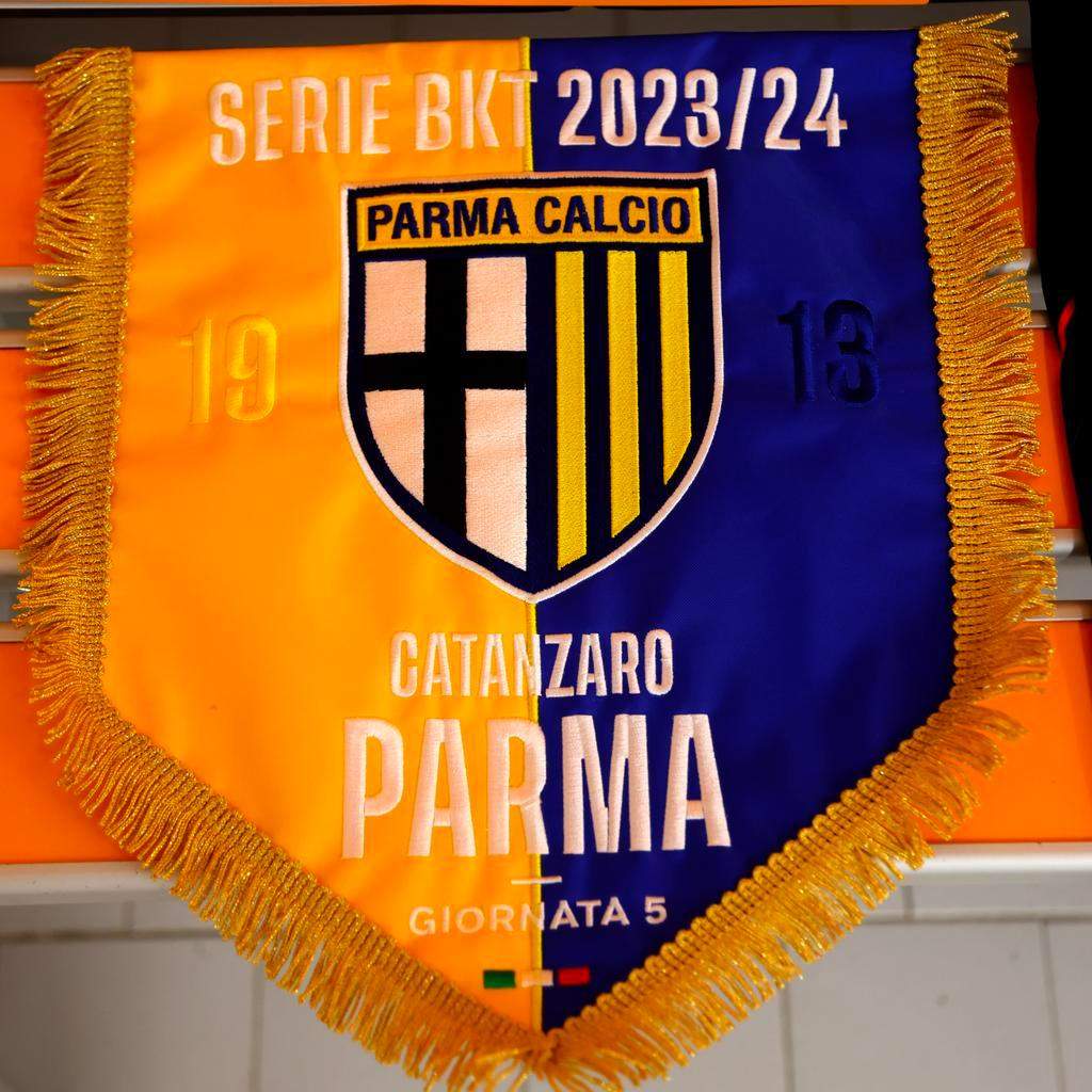 Il Parma vola a Catanzaro: al Ceravolo 5-0 ducale
