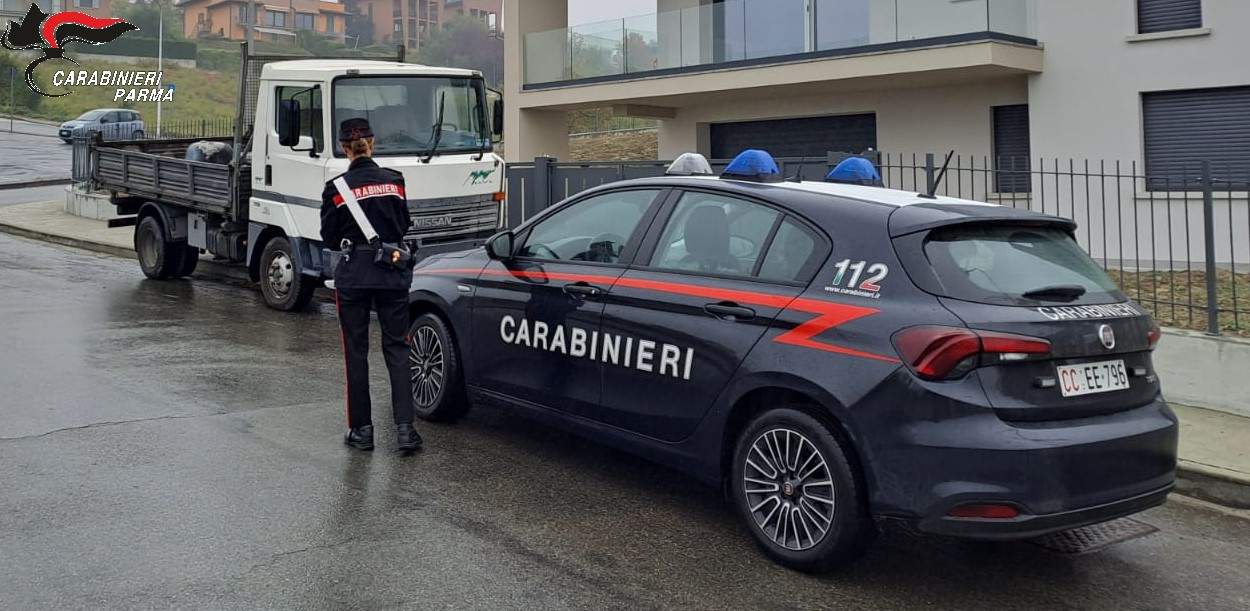 Fatta la manutenzione torna per rubare una pompa idraulica: denunciato 57enne parmigiano