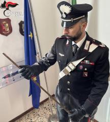 Preparano la rissa con mazze ferrate e bastoni: fermati e denunciati dai Carabinieri