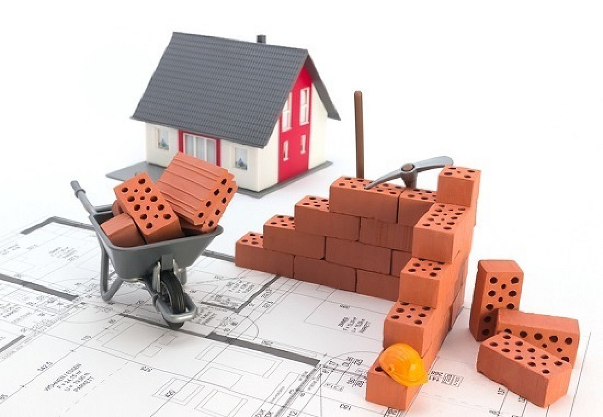 Liberare una casa prima di venderla o lasciarla: cosa conviene davvero?