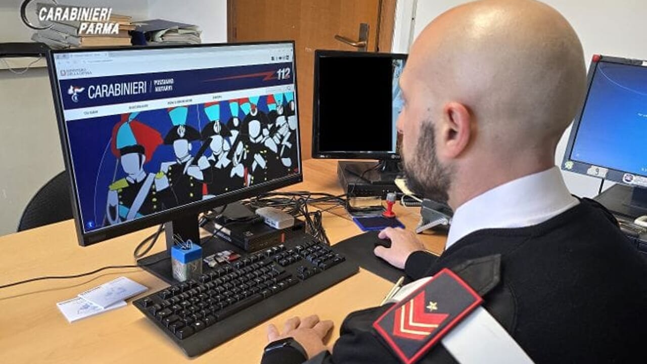 Truffa online: 3mila euro per un box per cavalli, ma non è mai arrivato