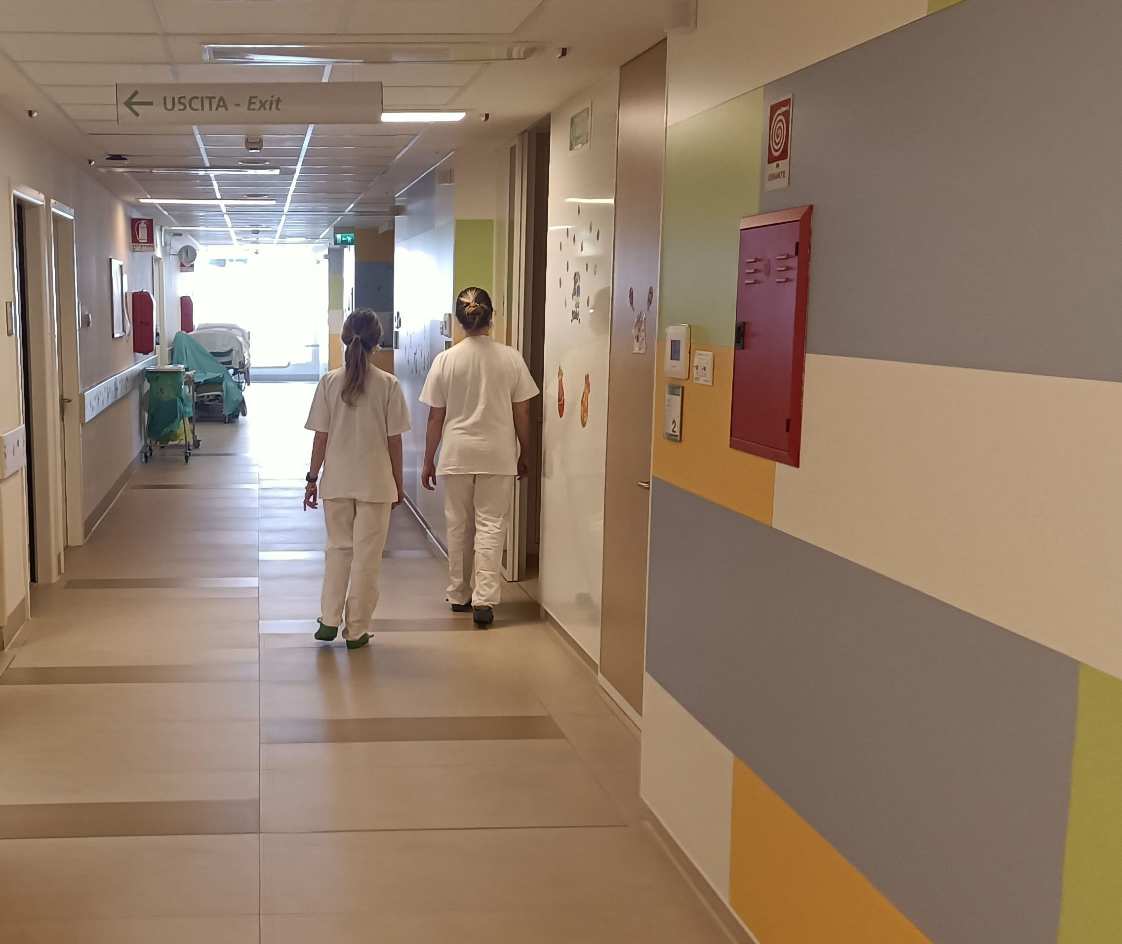 Bimbo di tre anni cade dalla finestra: gravissimo in pediatria al Maggiore