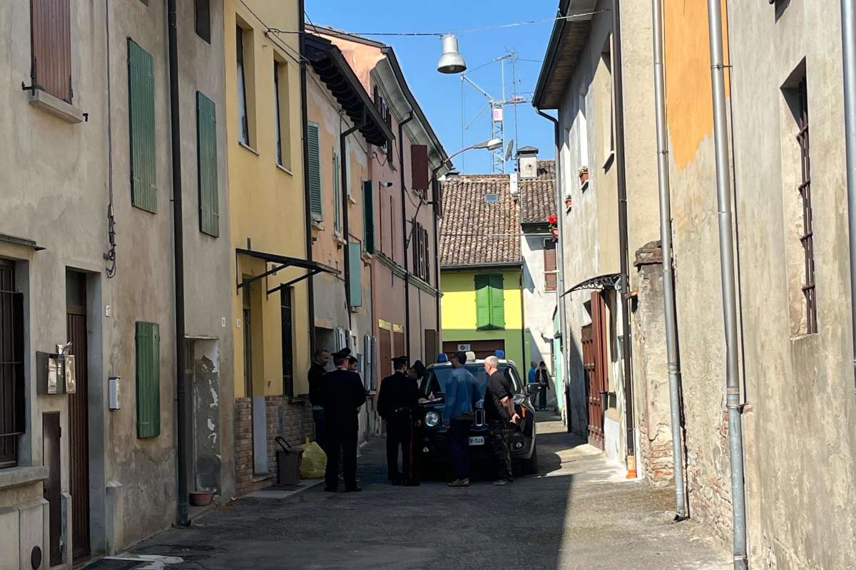 Tragedia di San Secondo: i figli affidati ai servizi sociali. La donna sta meglio e risponde ai Carabinieri