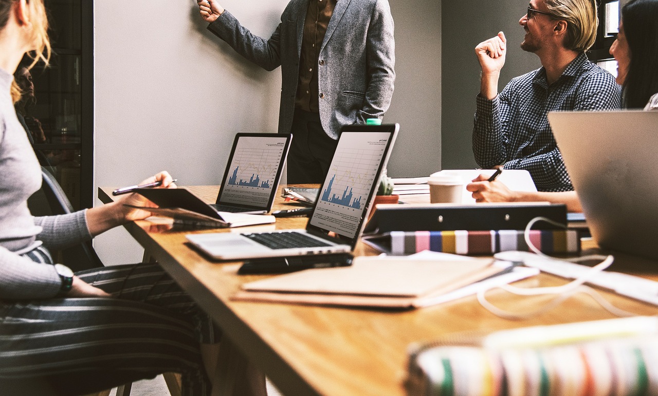 Come aprire un conto business con IBAN italiano per le PMI a Parma