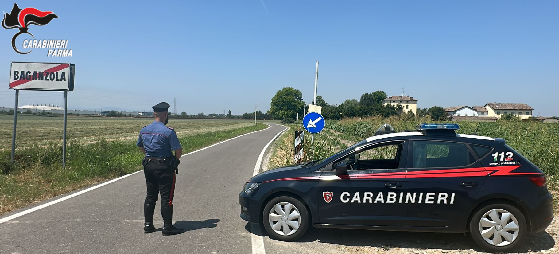 Disperato, vuole buttarsi dal tetto di casa: salvato dai Carabinieri