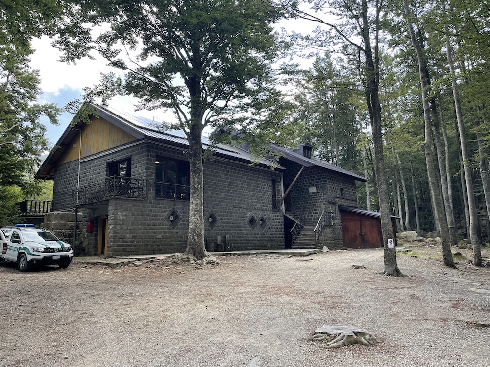 Rifugio Lagoni di Bosco di Corniglio: aperto il bando. Le domande possono essere presentate entro il 17 luglio