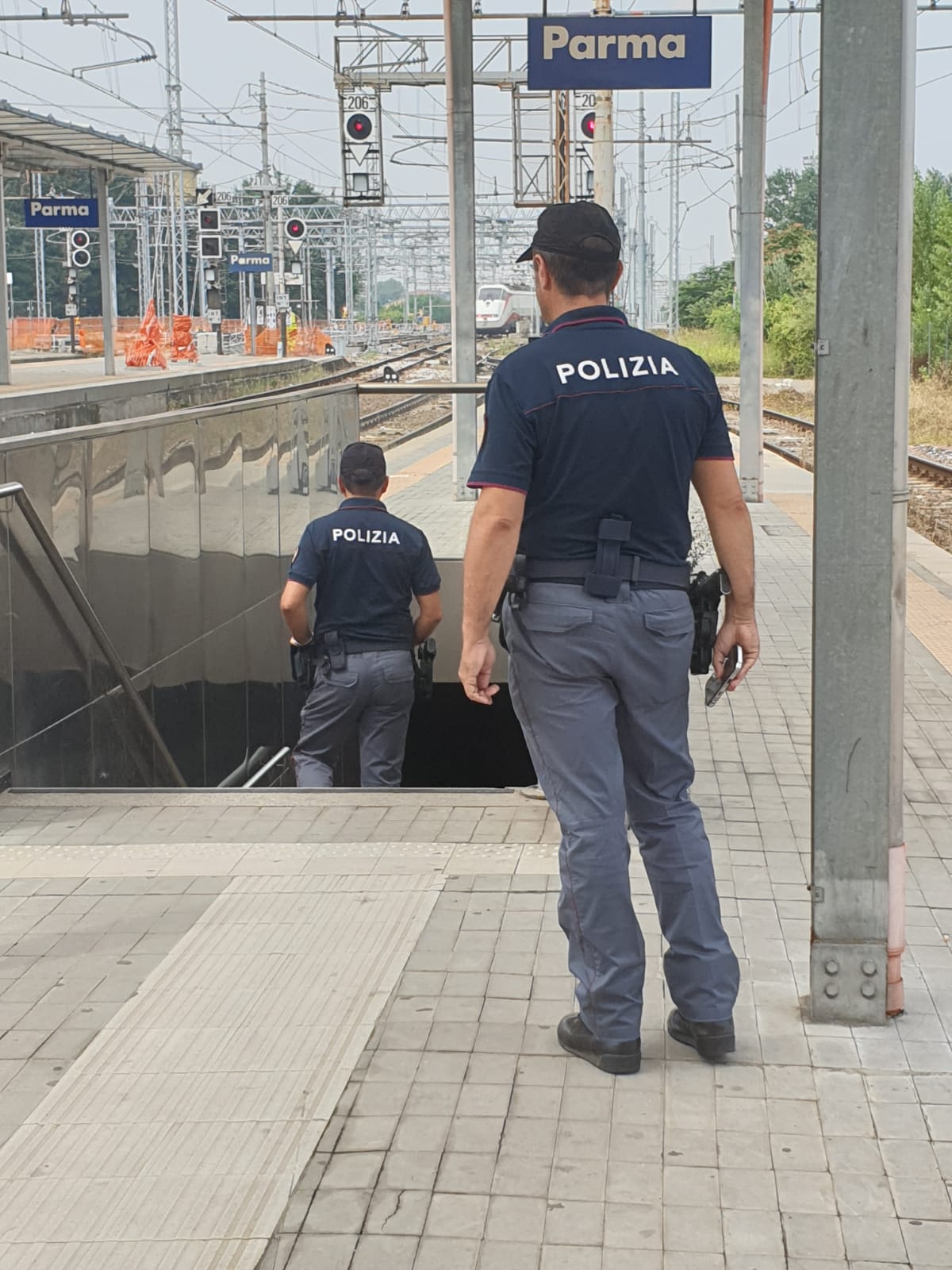 Stazione – Trova un portafoglio con 5100 euro e lo riconsegna alla proprietaria