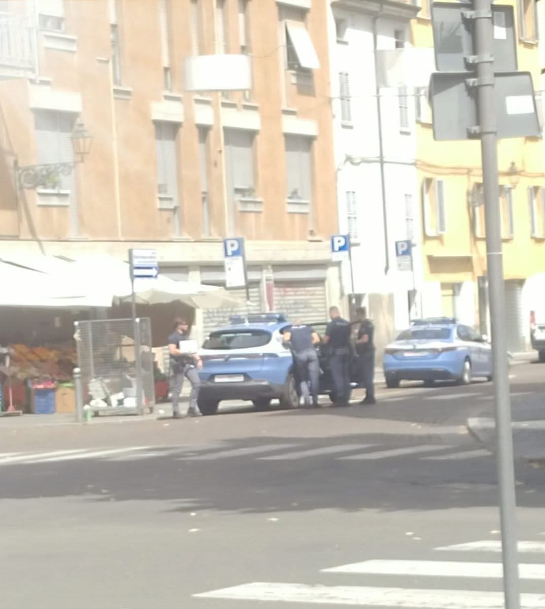Violenza rissa in Piazzale Santa Croce: uomo al Maggiore col volto tumefatto