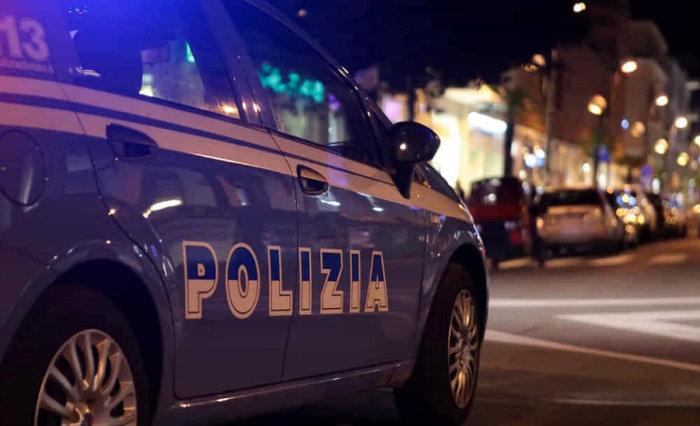 Tenta un furto in un ristorante: 31enne inseguito e arrestato in zona Crocetta