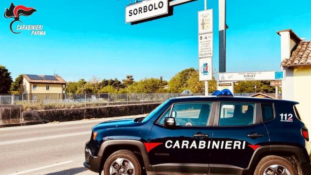 Furto di cosmetici in farmacia per oltre 1200 euro: denunciati due 27enni