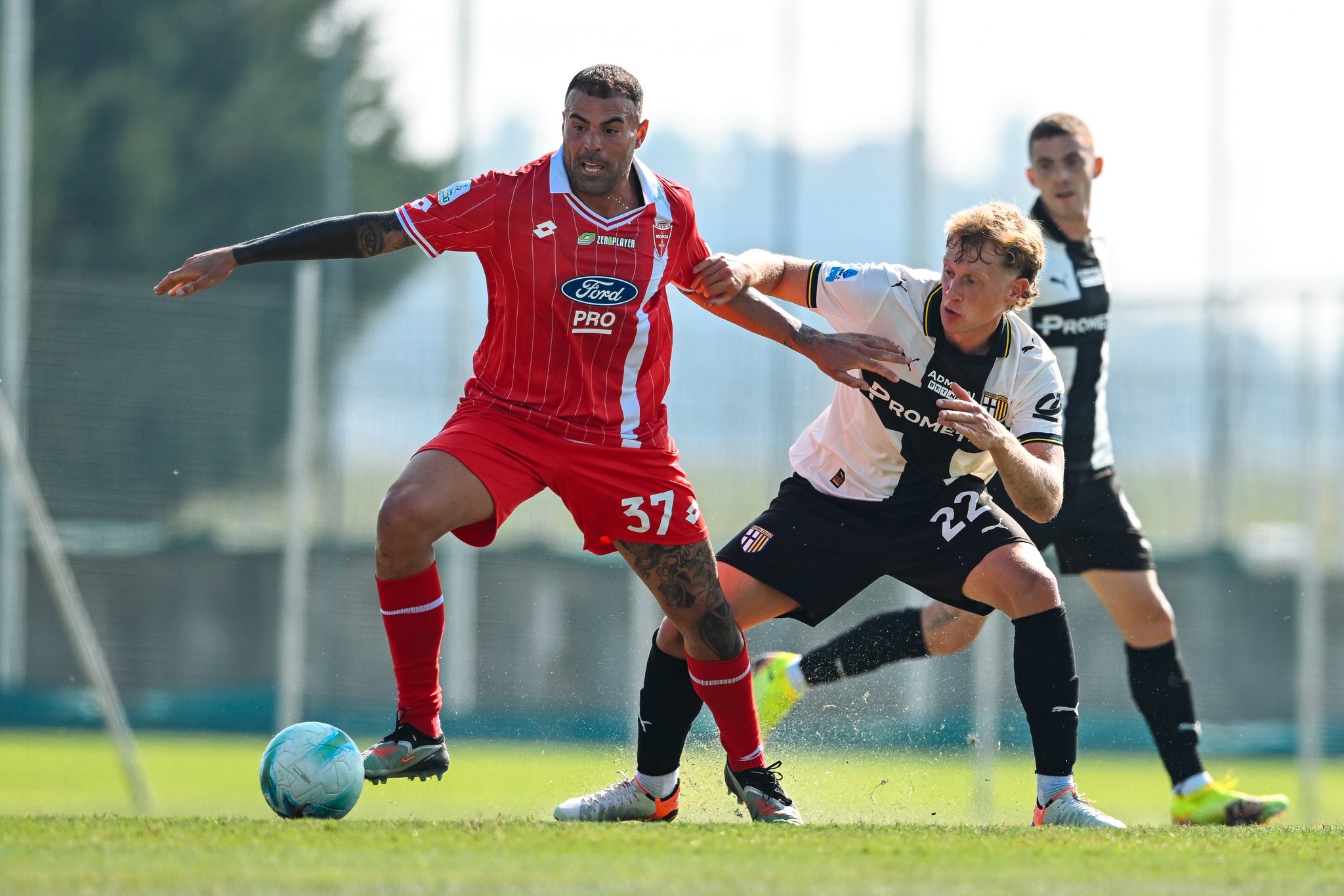 Parma, vittoria in rimonta nell’amichevole contro il Monza