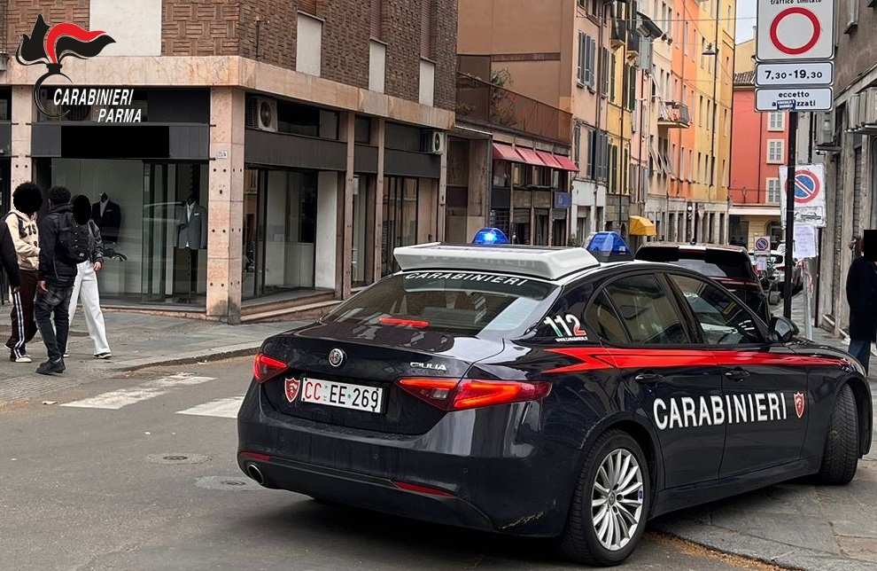 Furto sacrilego all’alba: arrestata 43enne con una stola liturgica al collo