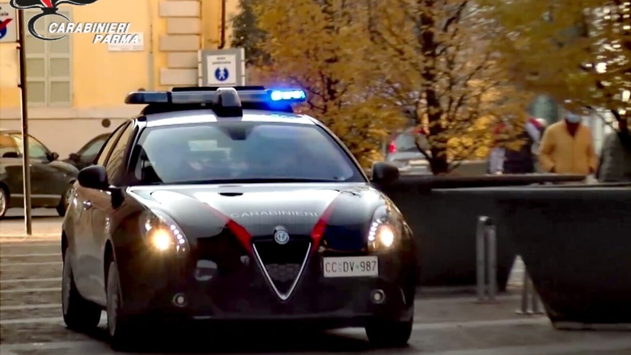 «Non fatelo entrare, ho paura»: il grido della madre prima del caos. Pomeriggio di follia in Viale Mentana