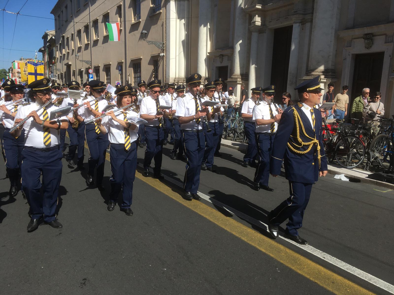 Parma, il sole e il 25 aprile – FOTO