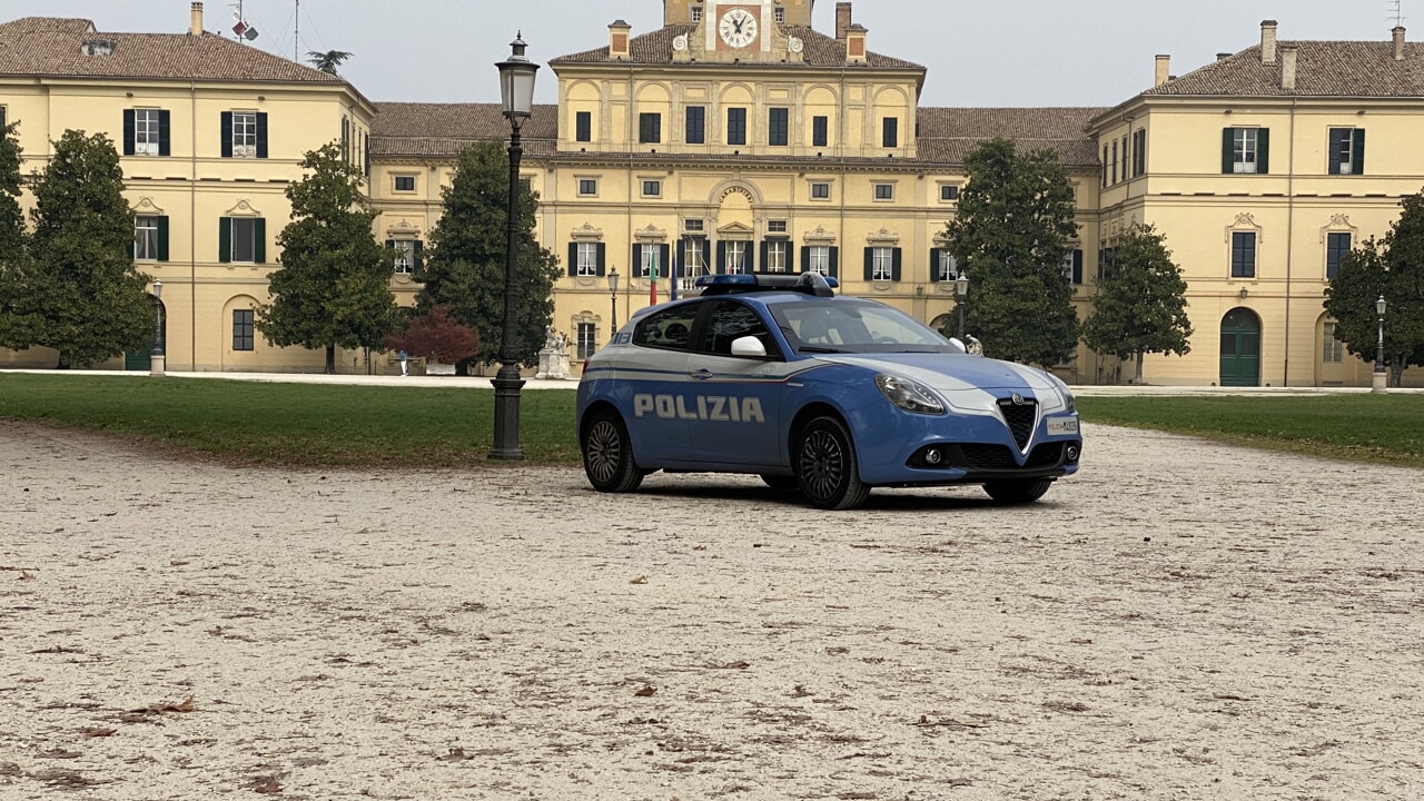 Baby gang del “coltellino” smantellata: rapinavano studenti, scolaresche e turisti