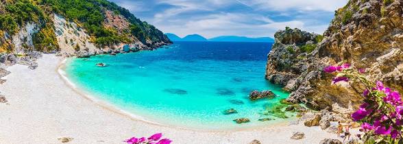 Tragedia in Grecia: turista di Parma muore dopo una caduta in barca a vela
