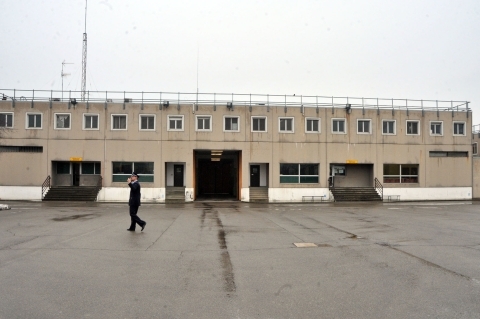 Tenta il suicidio tre volte in Via Burla: 30 enne marocchino suicida a Modena