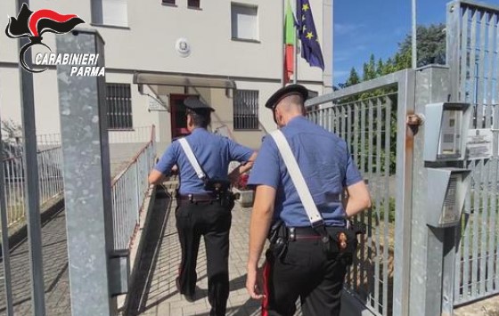 Prima litiga con la fidanzata poi aggredisce un carabiniere: arrestato 20enne