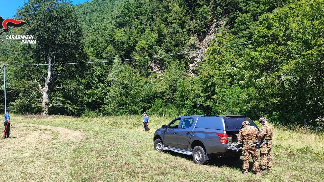 Bedonia – Pulendo il sottoscala trova..una bomba della seconda guerra mondiale