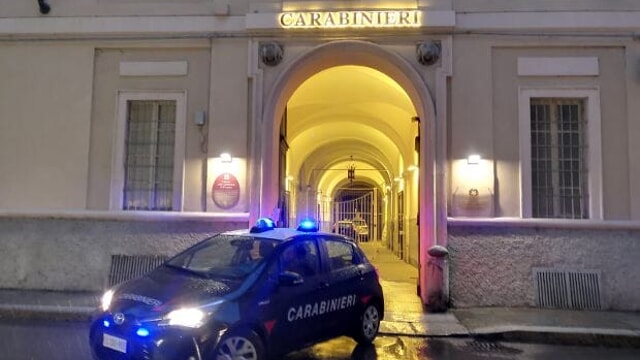 Oltretorrente: aggressione con cocci di vetro in Piazzale Picelli, denunciato un 44enne