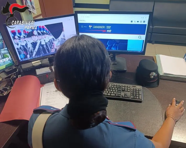 Finti carabinieri fanno uscire il marito e convincono la moglie a consegnare l’oro: denunciata una 36enne