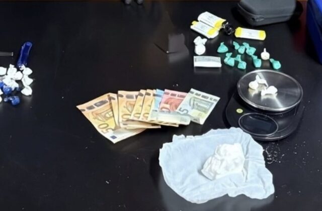 La sterzata azzardata tradisce il pusher: sequestrati 130 grammi di cocaina, 52enne ai domiciliari