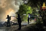Incendio nel greto del Baganza, vigili del Fuoco in azione