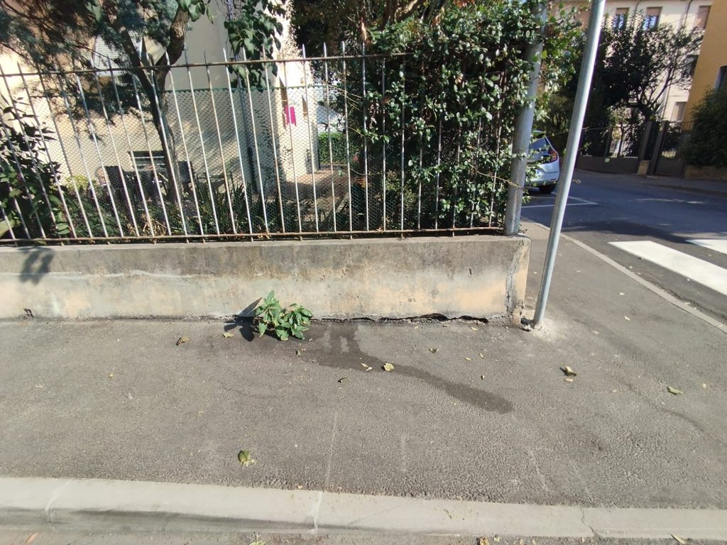 Via Imperia – Latrina per cani del San Leonardo e non solo